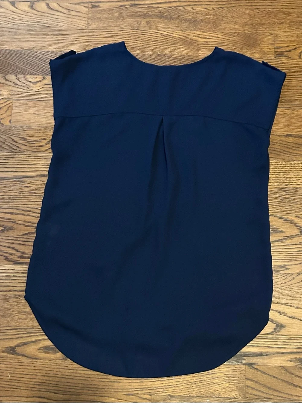 New York & Company Navy V-Neck Cap Sleeve Blouse 0089